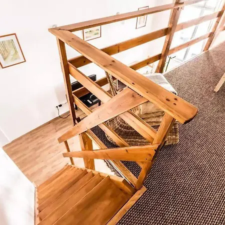 Apartman Spacious Lofted Place Next To The Pub District Budapest